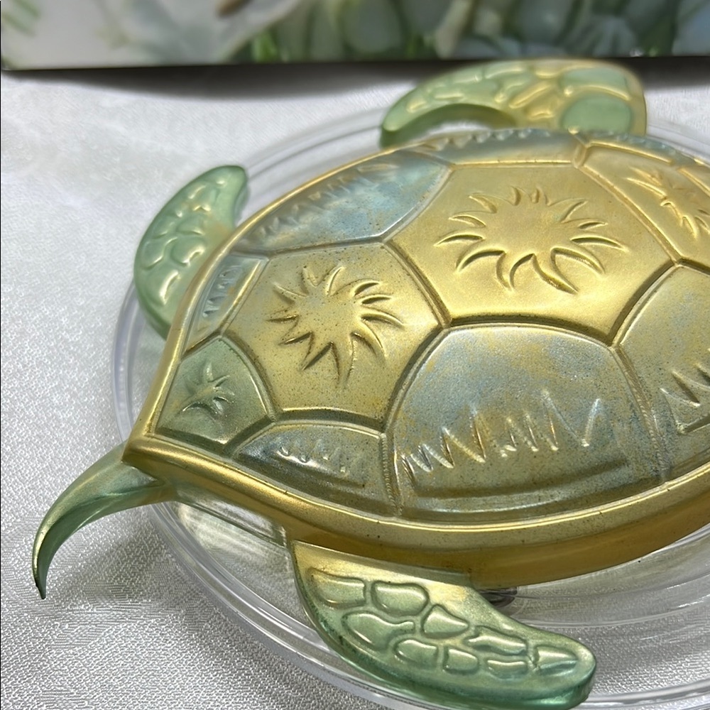 Unique Resin Turtle - Gold and Green - Picture 4 of 10